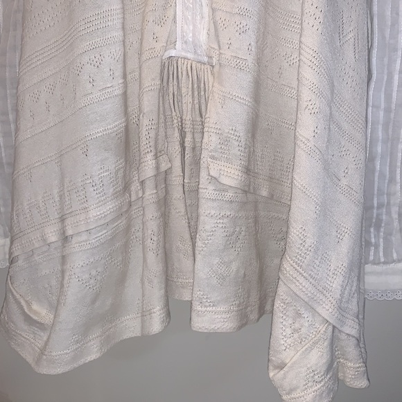 HIGH EVERTIME COUTURE Linen Laced Blouse - Picture 9 of 12